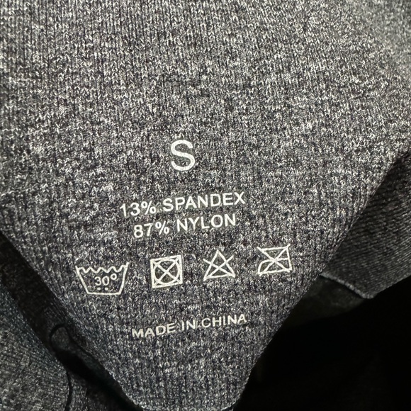 NVGTN seamless biker shorts size S - Picture 7 of 8